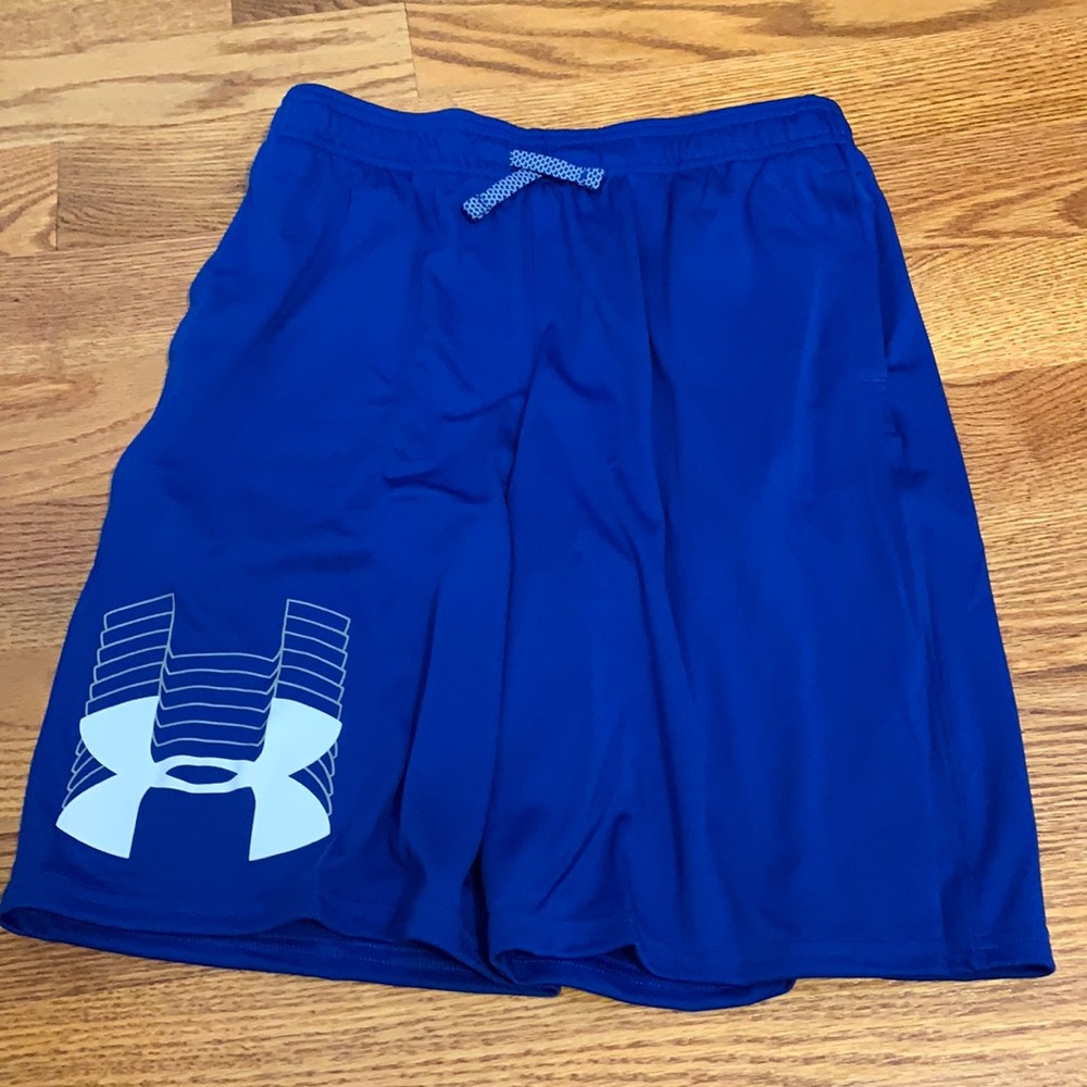 Under Armour Youth XL shorts